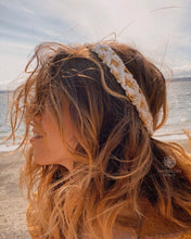 Load image into Gallery viewer, Daisy Chain Headband