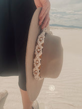 Load image into Gallery viewer, Daisy Chain PEARL Headband